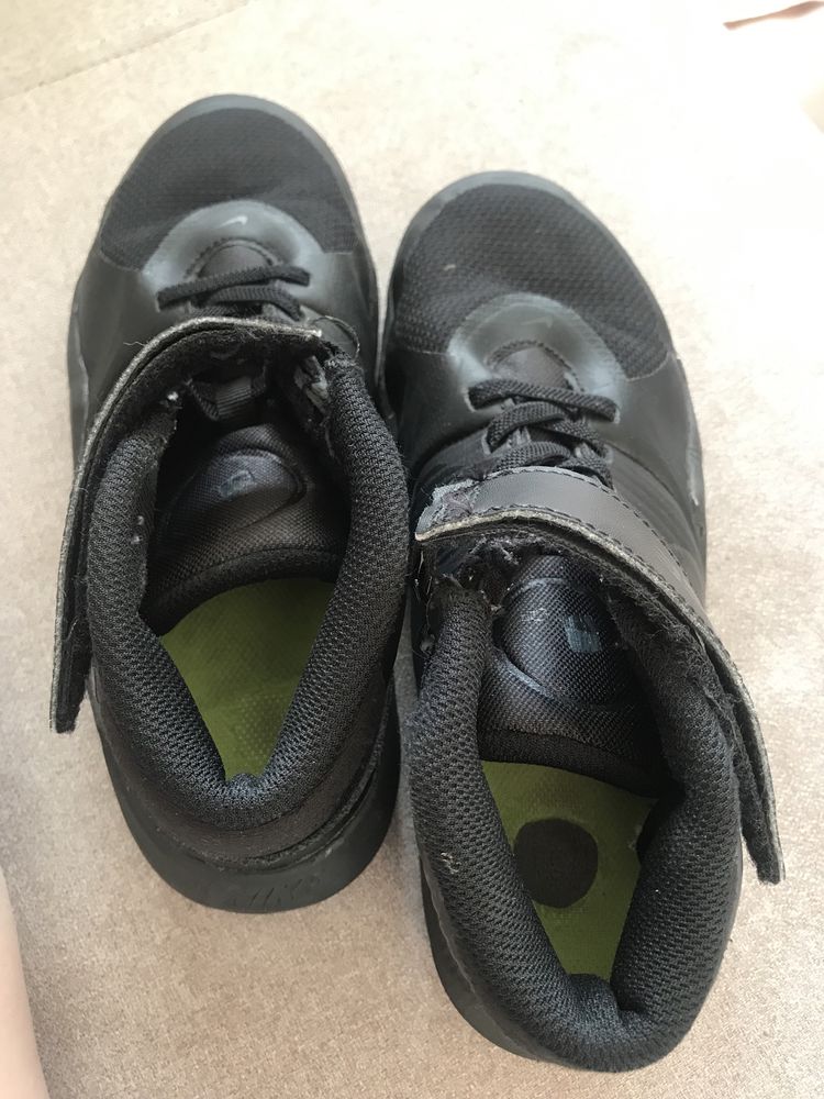Buty czarne Nike 37,5