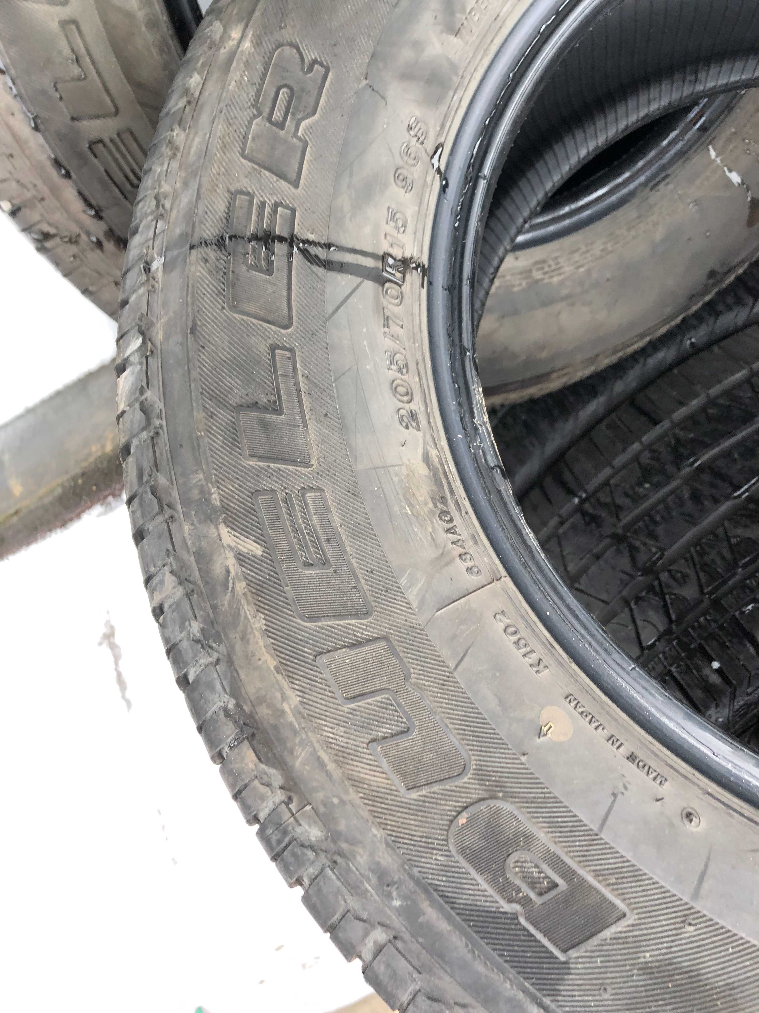 Шини BRIDGESTONE 205/70 R15 96S, Dueler H/T, всесезонна резина