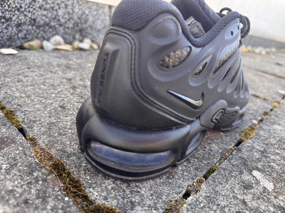 Кроссовки NIKE AIR MAX Plus Drift (Art HF0785-001) us 9-27 cm