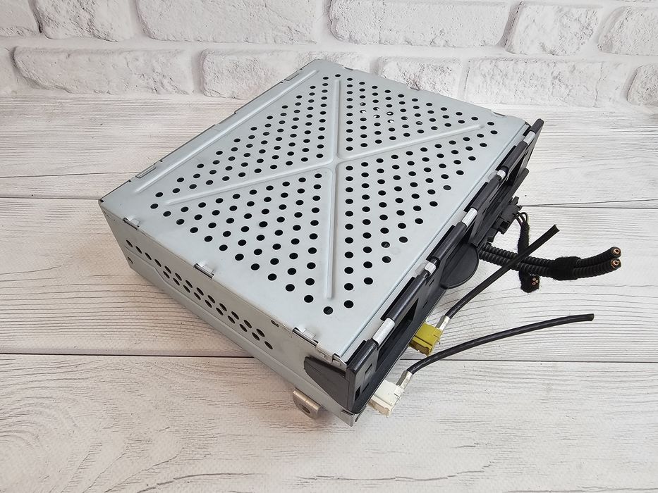 Блок управління радіо / Тюнер / Блок управления радио Audi A6 C6