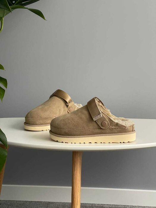 Жіночі зимові уггі UGG Goldenstar Clog Sand (бежеві) з хутром 1786