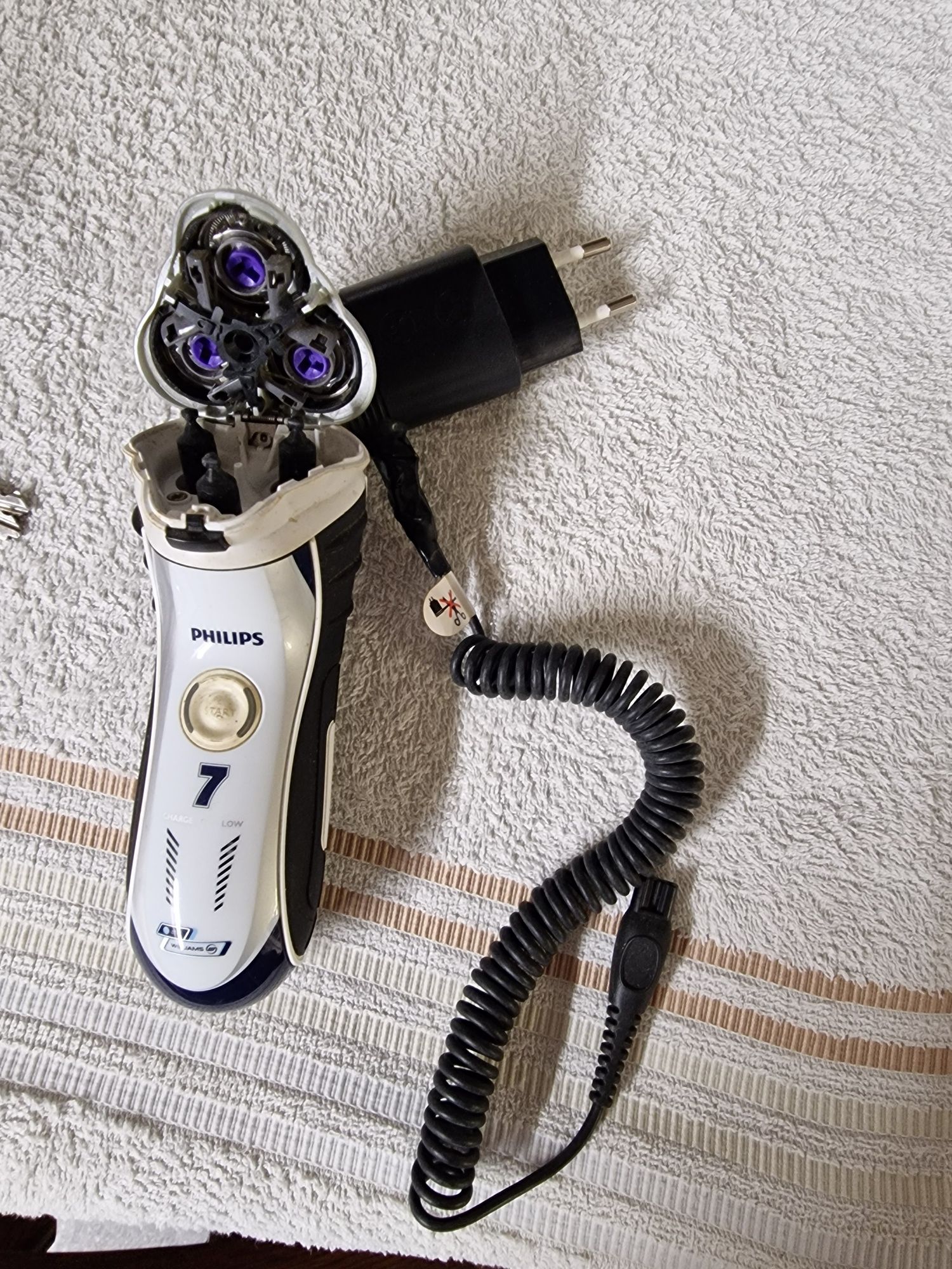 Maszynka do golenia Philips shaver 7000 model hq7390 sprawna