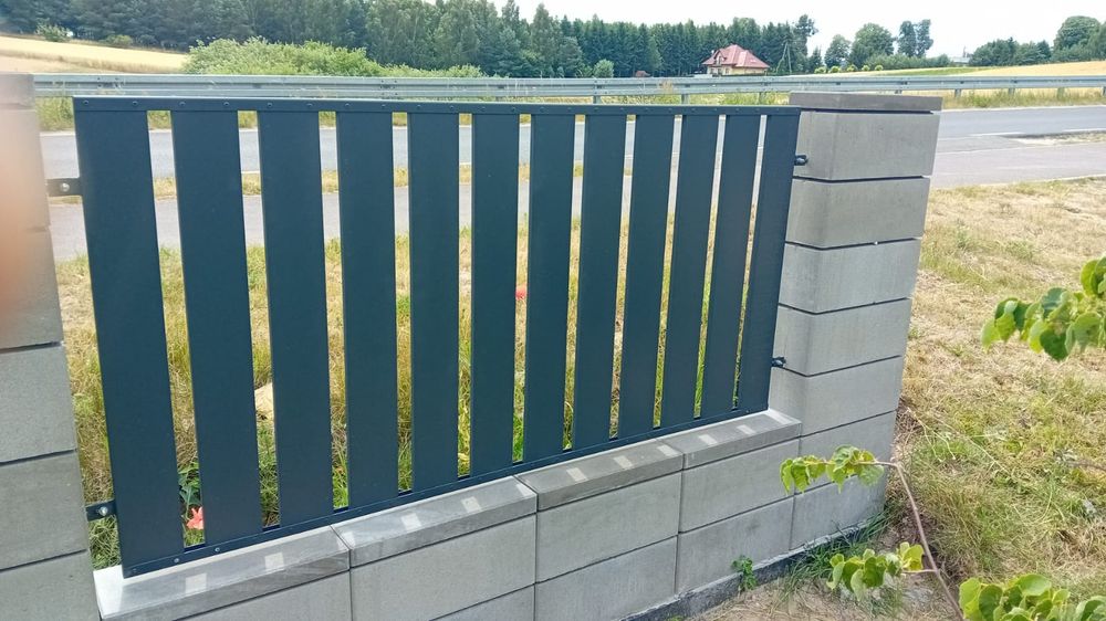 Ogrodzenia panelowe , bramy i furtki , z montażem