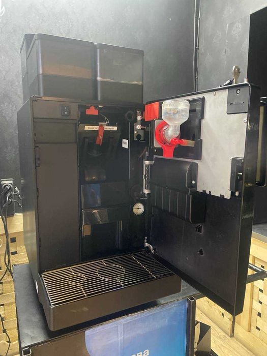 Кавомашина Franke A400 на сухому молоці кавоварка кофемашина