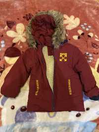 Зимняя курточка с шапкой на ребенка 3-4 года