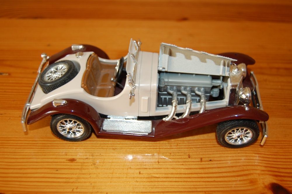 Model Mercedes SSK 1:24