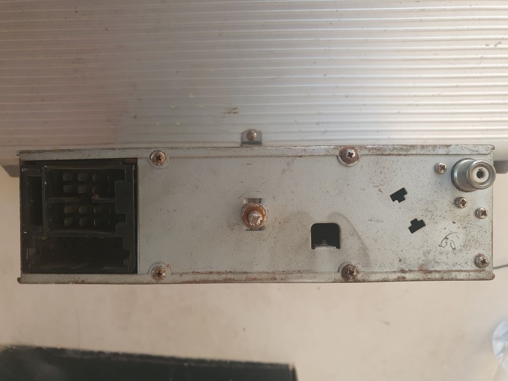 Auto radio e leitor cassetes