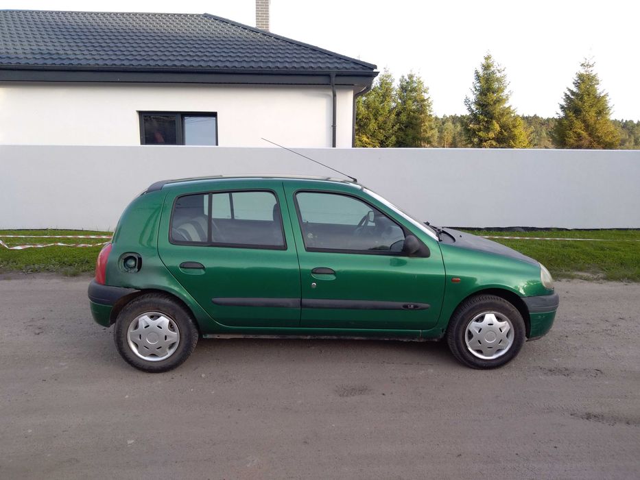 Renault Clio 1.2 benz 5 drzwi