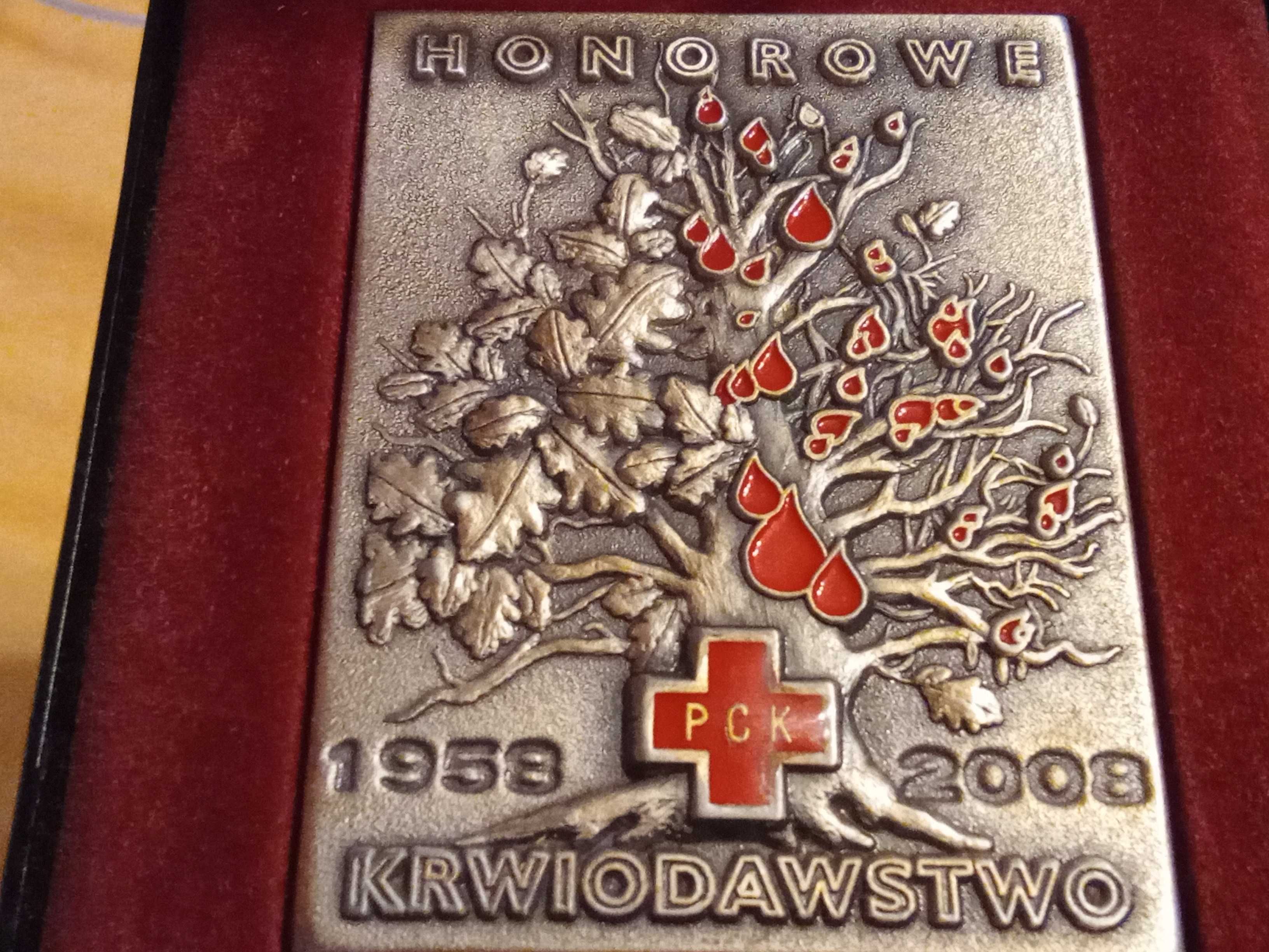 Medal 50 lat honorowego krwiodawstwa PCK z 2008 roku.