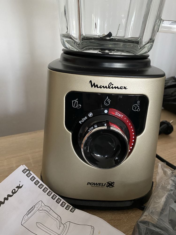 Blender kielichowyMoulinex LM871A10