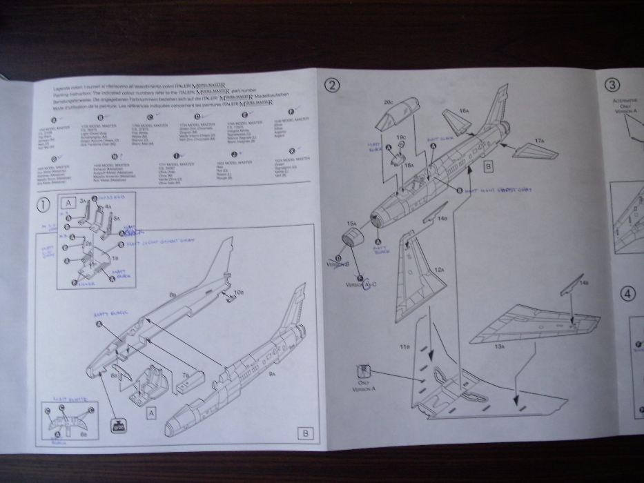 Kit Modelismo avião F-100 D Super Sabre da Italeri à escala 1/72