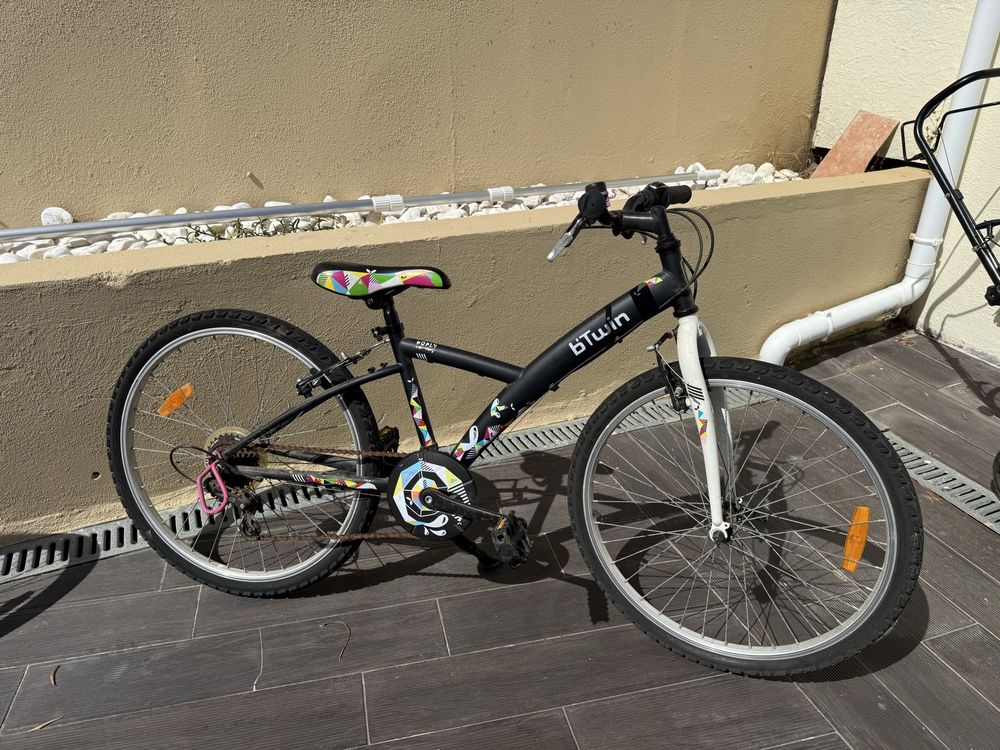 Bicicleta b’Twin ( juvenil )  ate 14 anos de idade