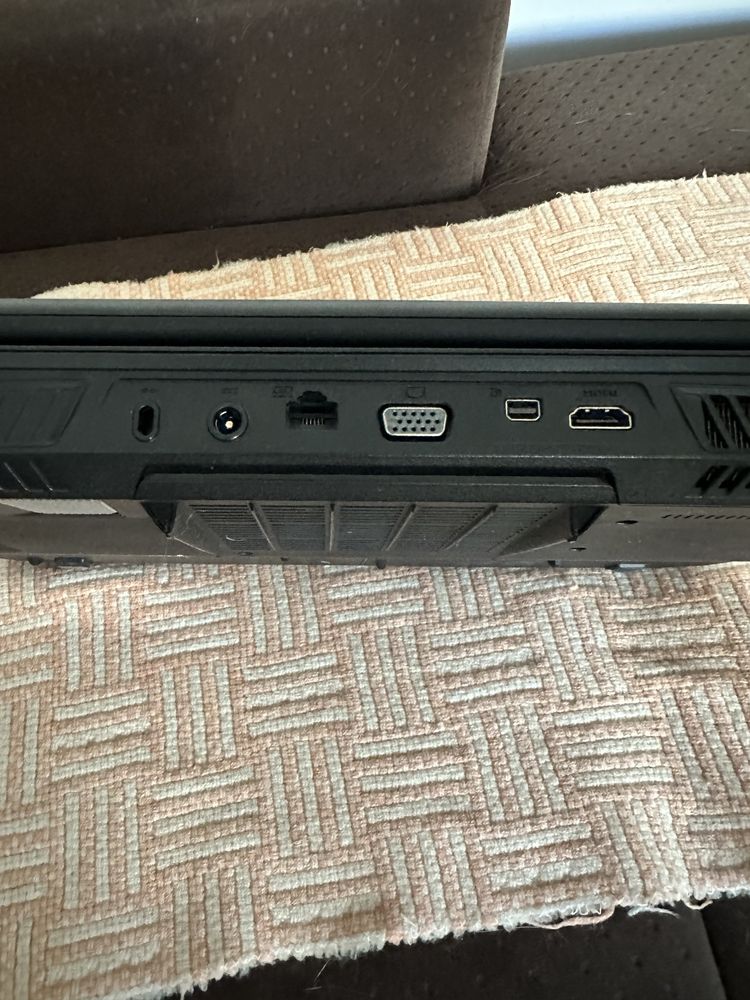 Laptop MSI gt70 ms1763, i7 32gb RAM!!