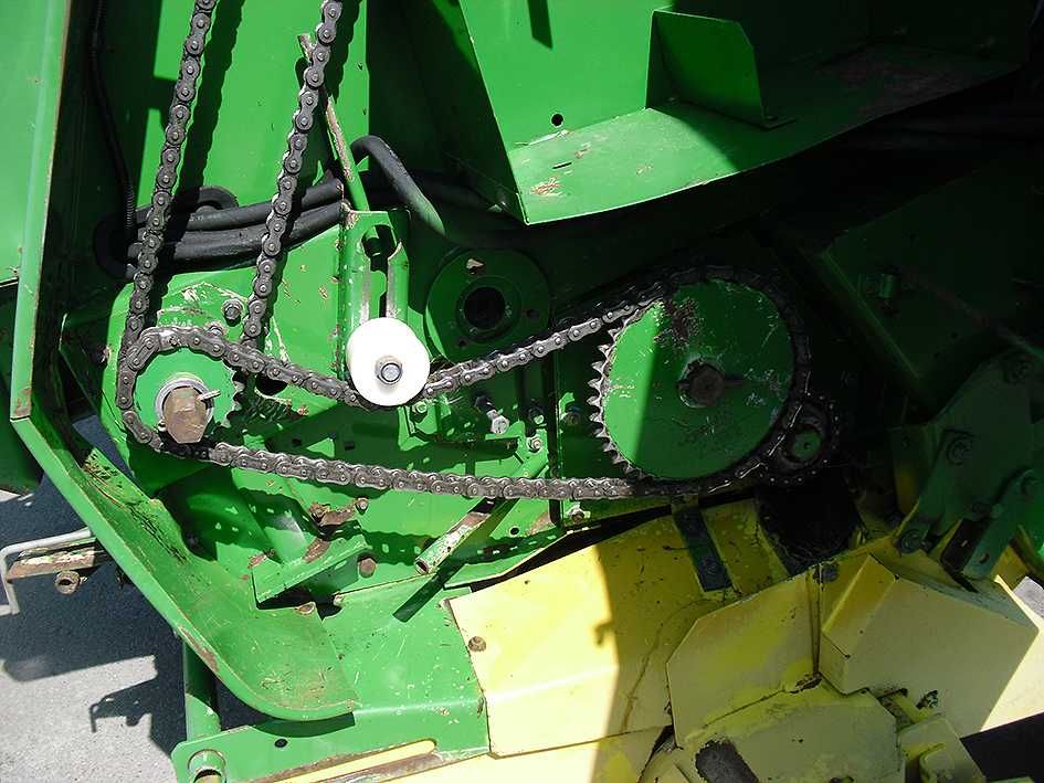 Пресс подборщик John Deere 590 (Тюкопрес, Прес підбирач рулонний)