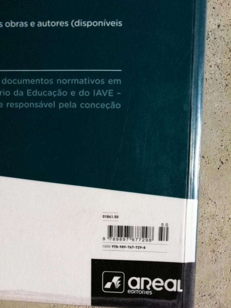 Livro "Preparar o exame nacional" Português 2022