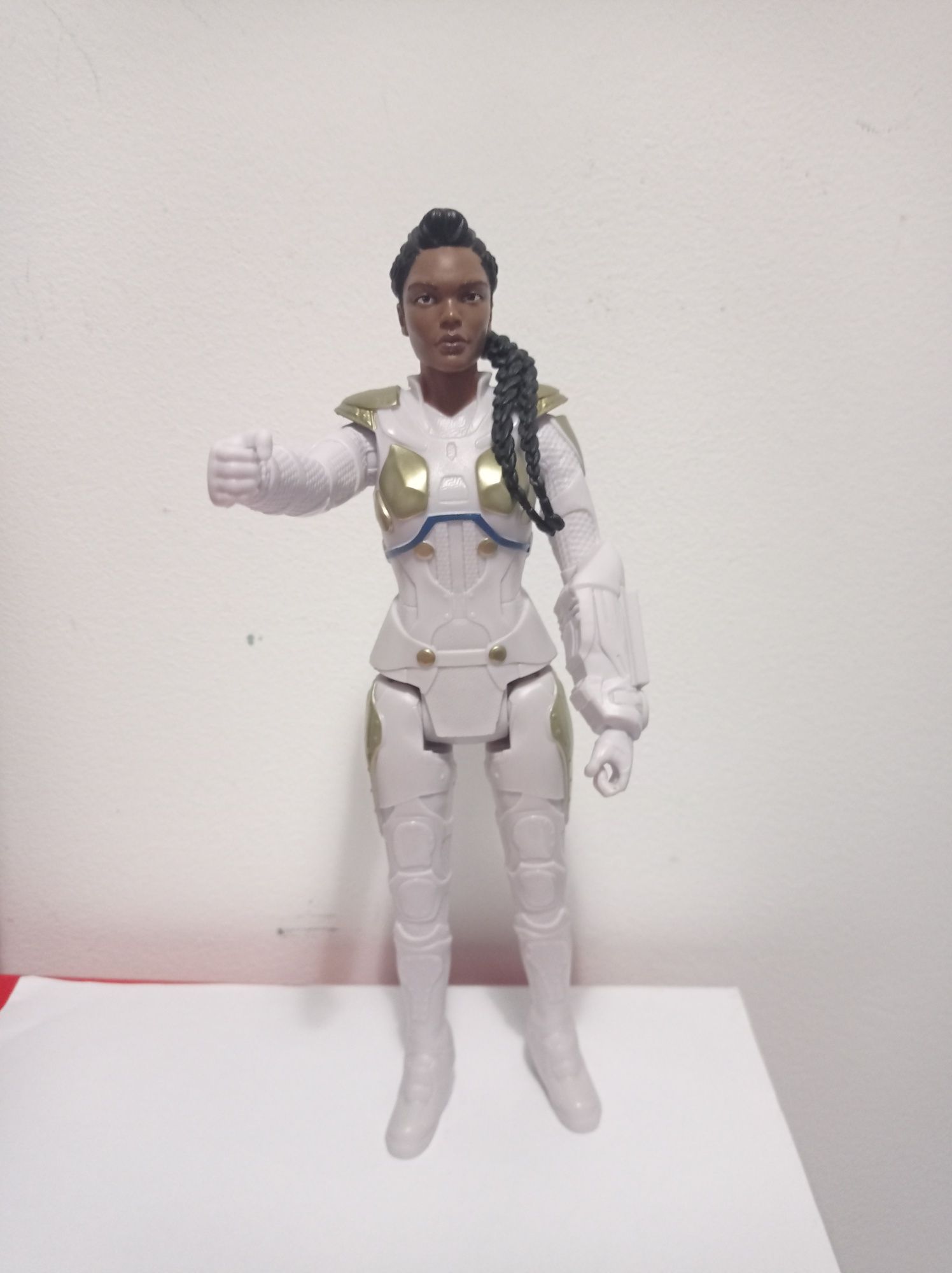 Figura Titan Hero Valquíria