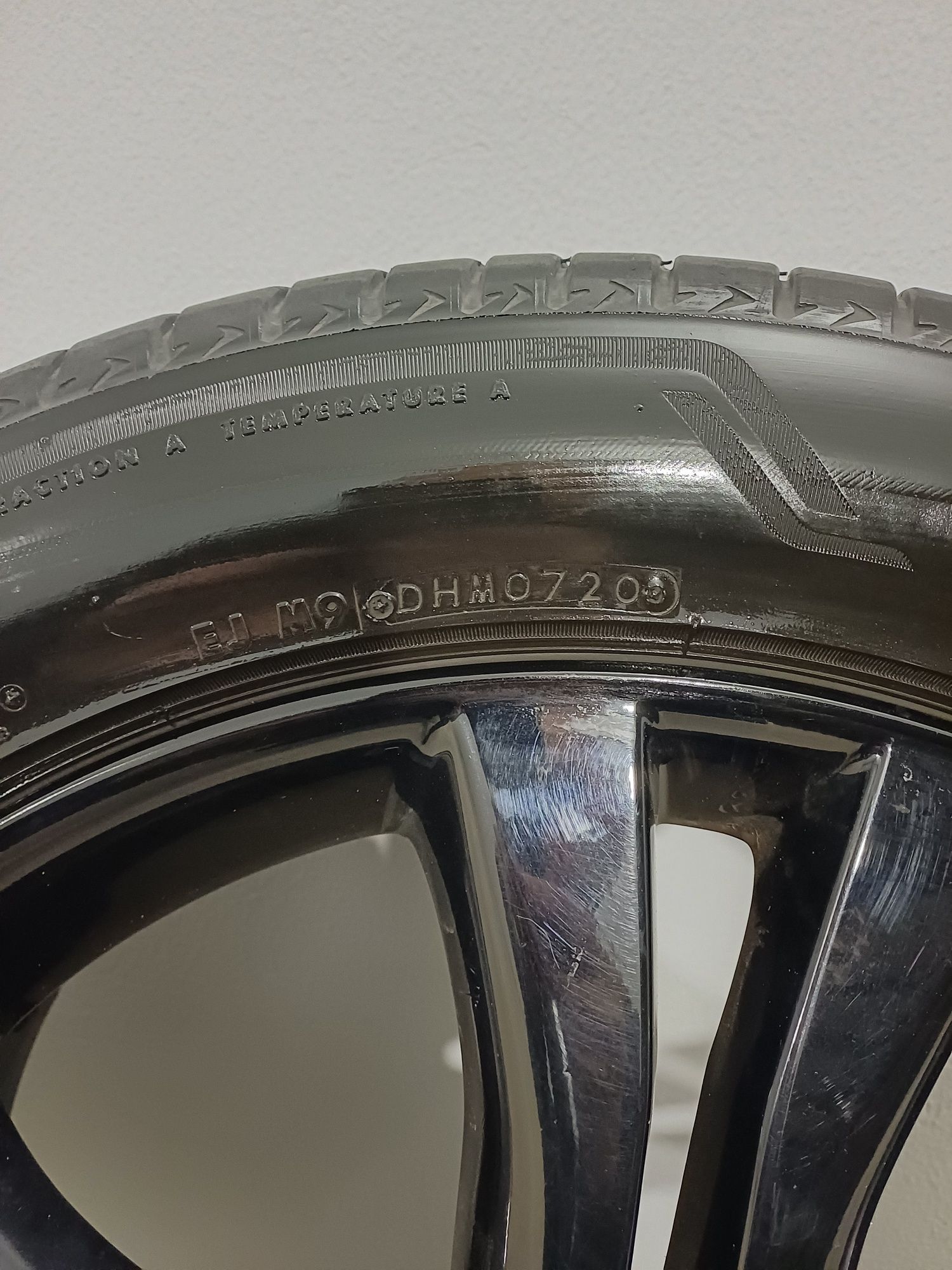 Диски з шинами Nissan Murano
