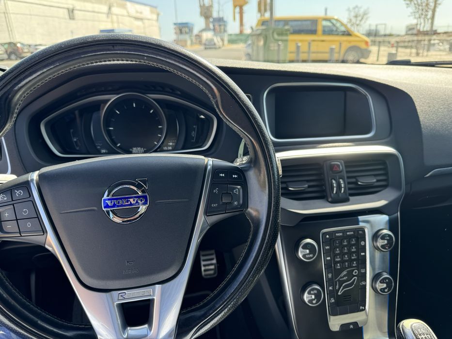 Volvo V40 2.0 D2 R-design 2015