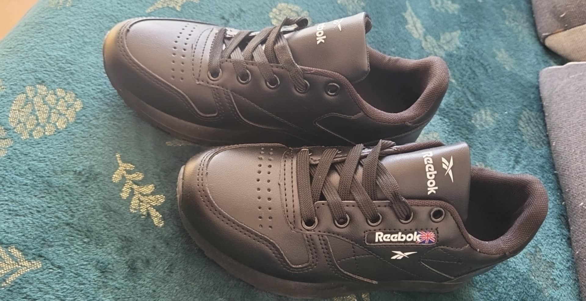 Nowe buty damskie 36