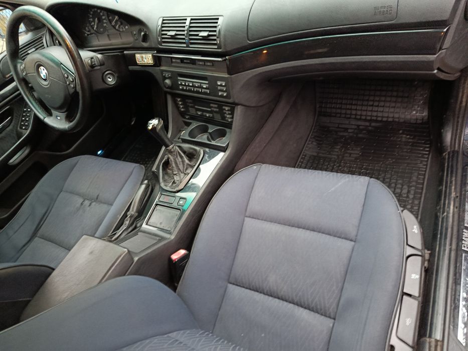 Надійний М57 сів поїхав