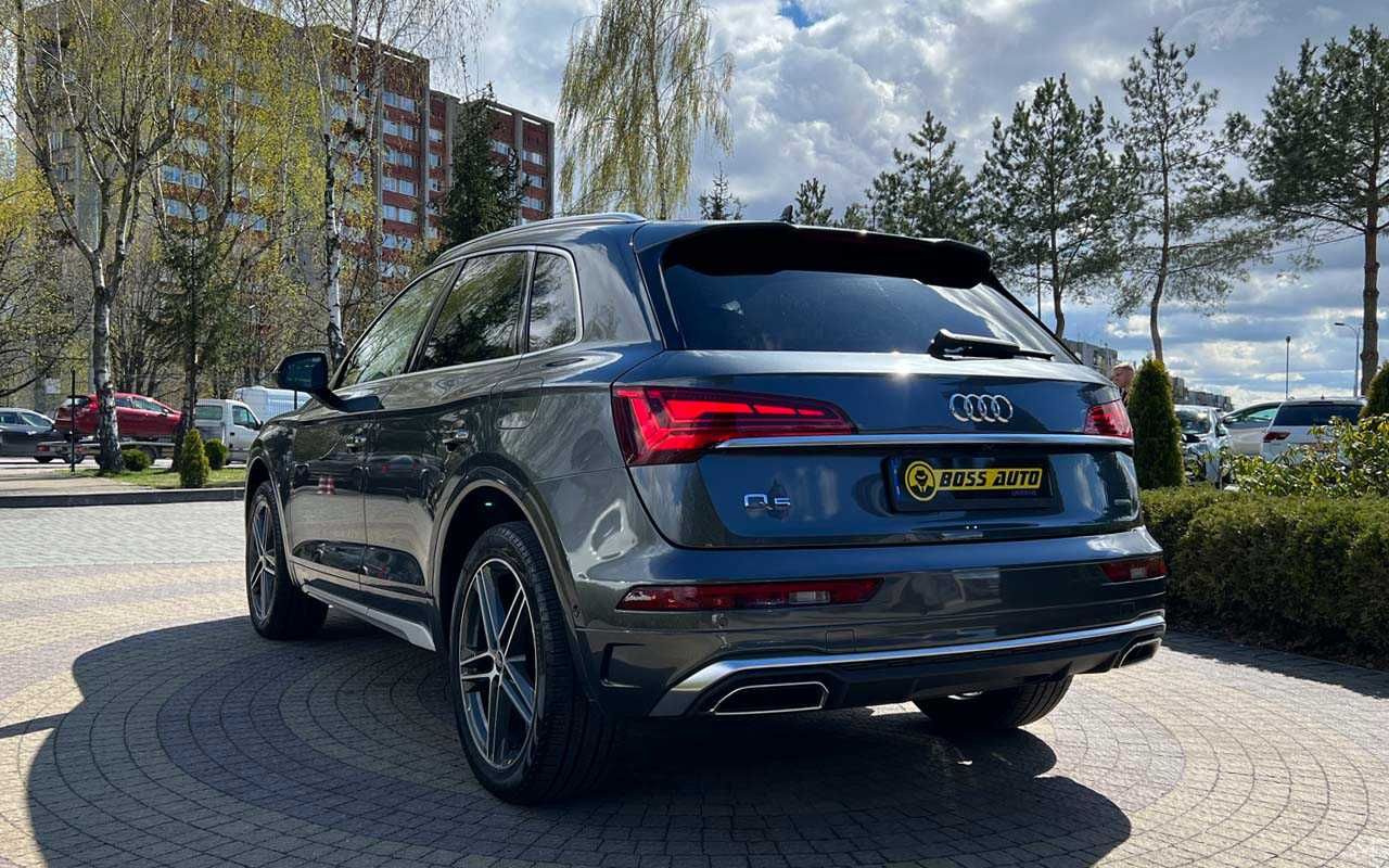Audi Q5 E 2020 року