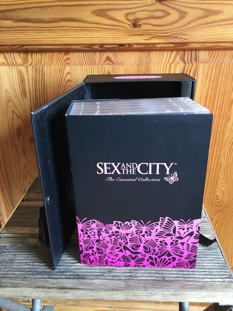 Sprzedam płyty DVD Sex and The City 1-6 sezonów Essential Collection