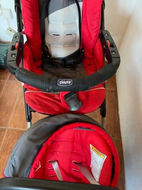 Ovo Transporte Bebe  + Carrinho Marca Chicco   em bom Estado