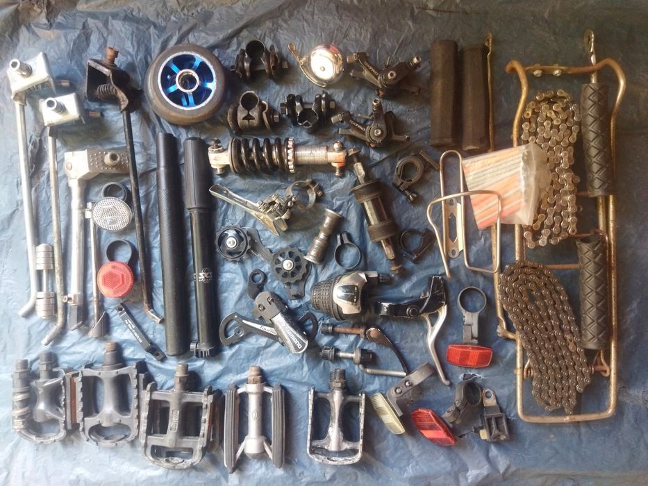 Комплектуючі та запасні частини