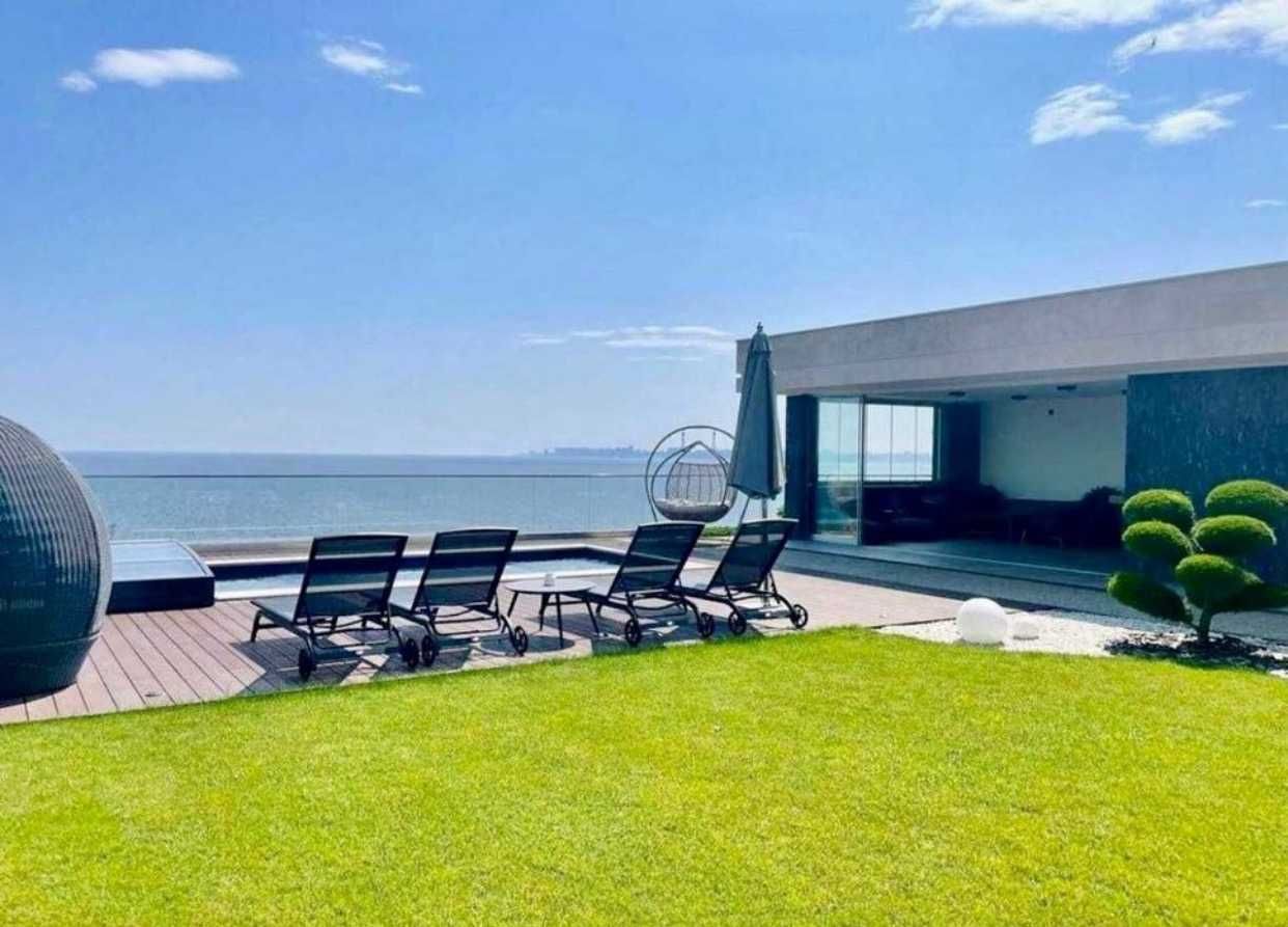 Сосновий берег. Продаж сучасного будинку з панорамою моря! ц1