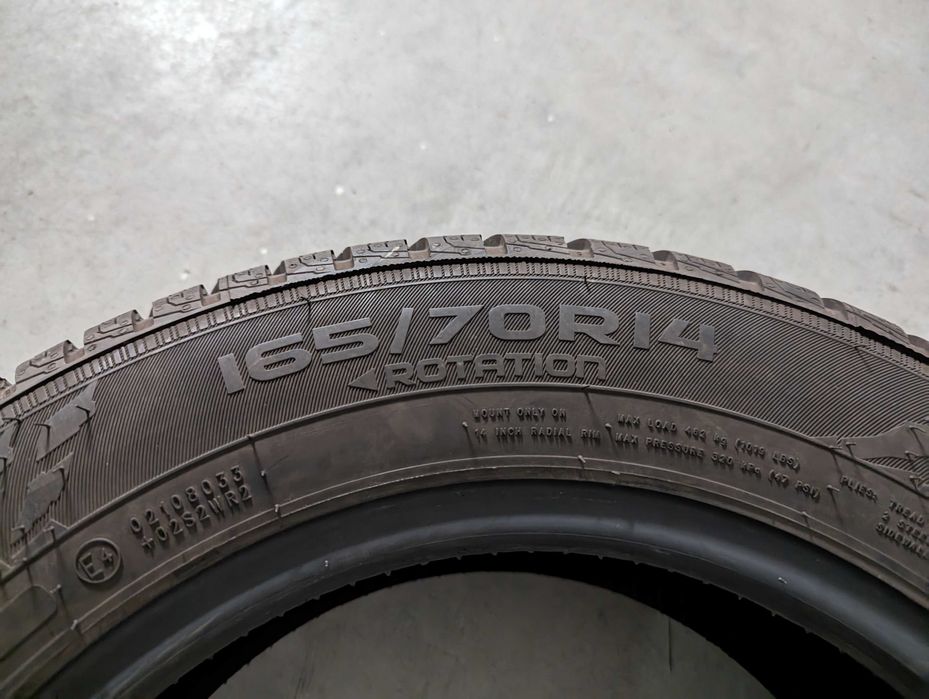 Opony zimowe Nokian WR Snowproof 165/70R14 81T, komplet 4 szt