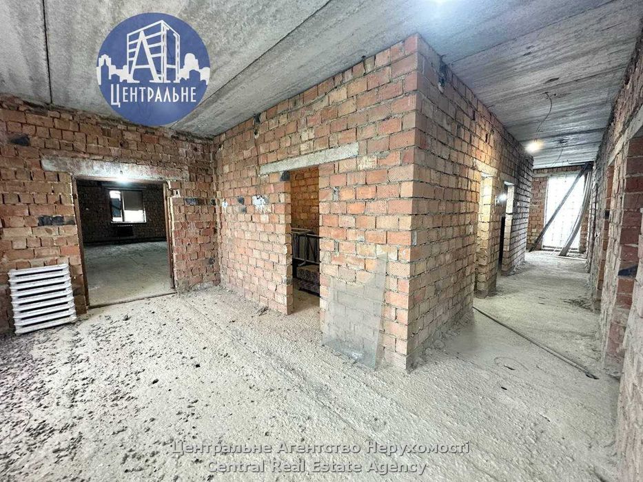 Оренда фасадного комплексу приміщень