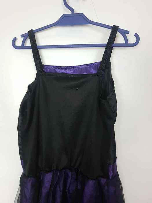 Sukienka przebranie czarownica wiedźma rozmiar 128 134 cm. GH177