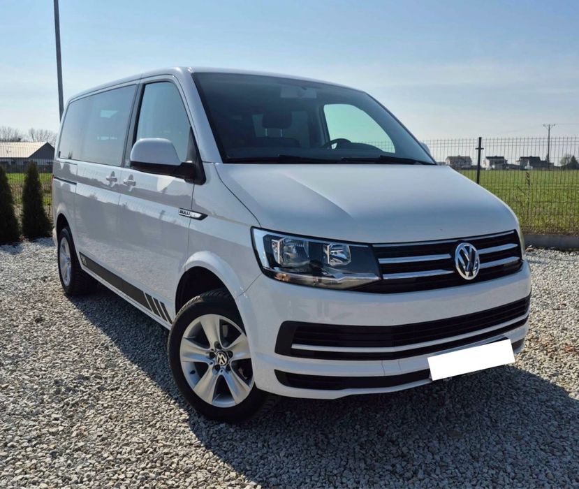 Wynajem busa VW Caravelle 9-osobowa wypożyczalnia transfer na lotnisko