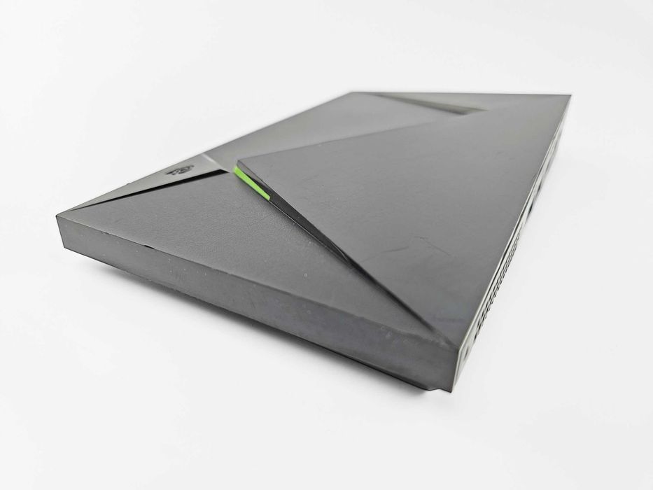Медіаприставка NVIDIA Shield TV 4K HDR