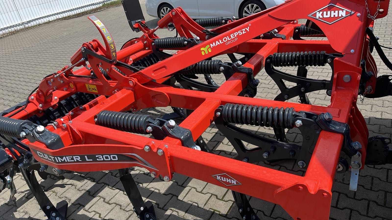 Kultywator KUHN Cultimer L300