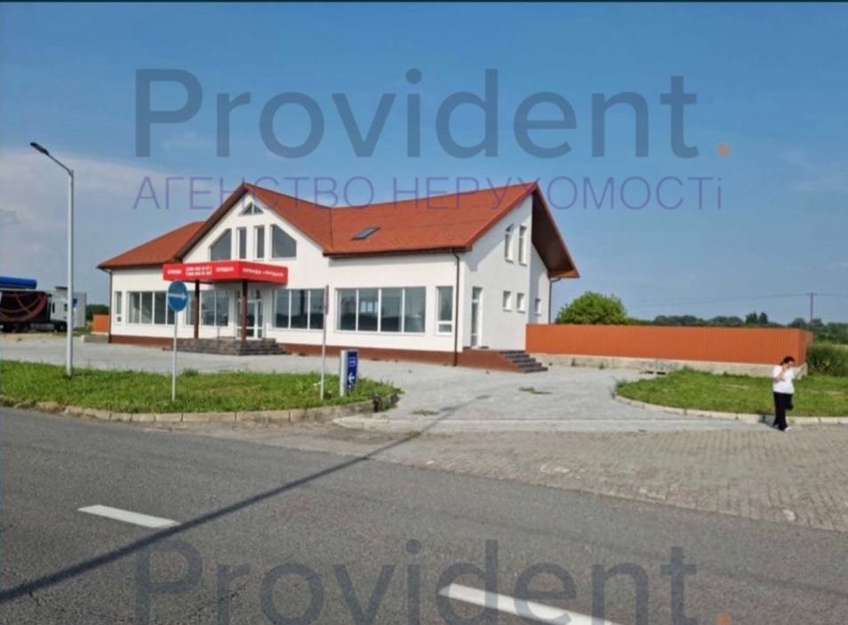 Продаж комерційного приміщення 830 м2 біля КПП Тиса