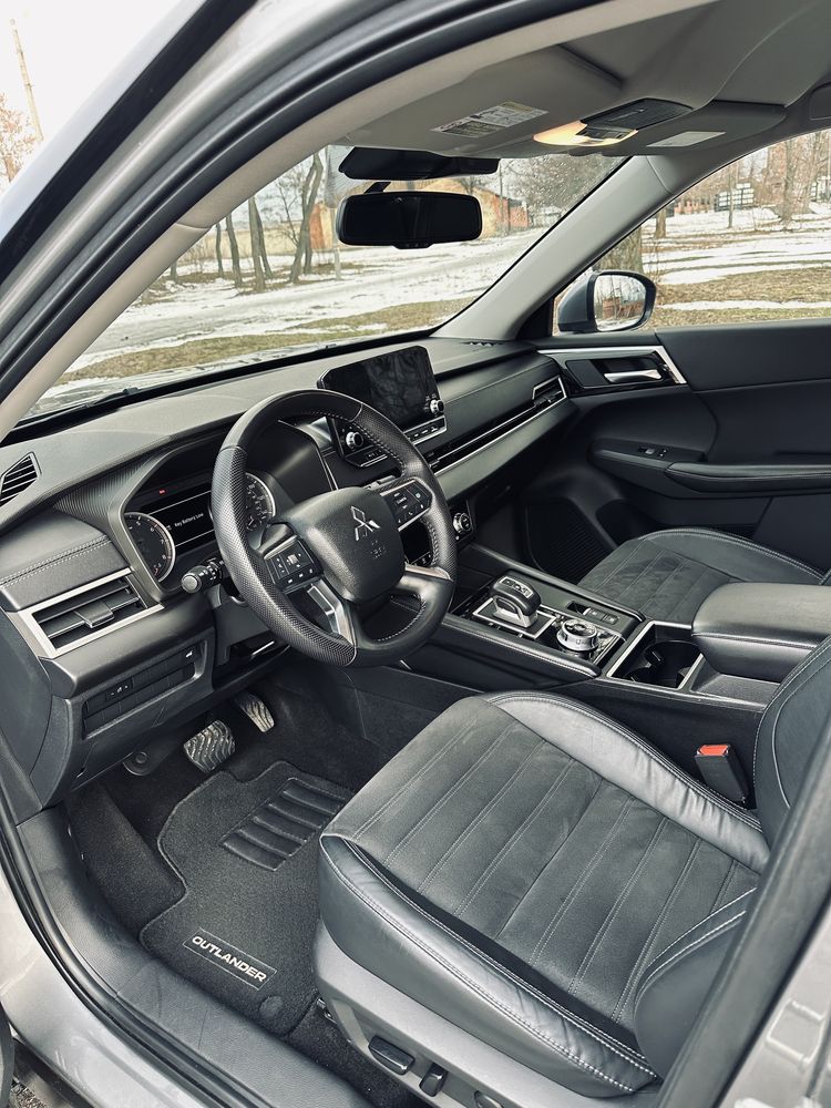 mitsubishi outlander 4 2022/2023
