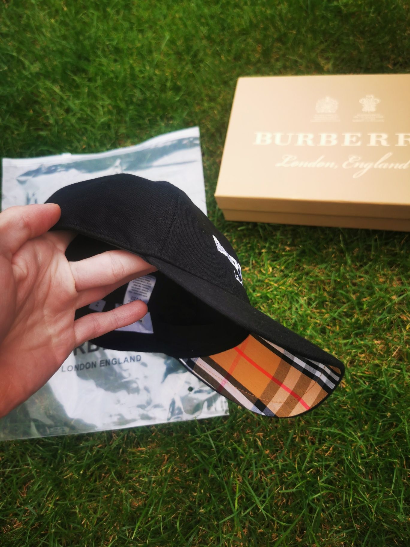 Czapka Burberry BB cap