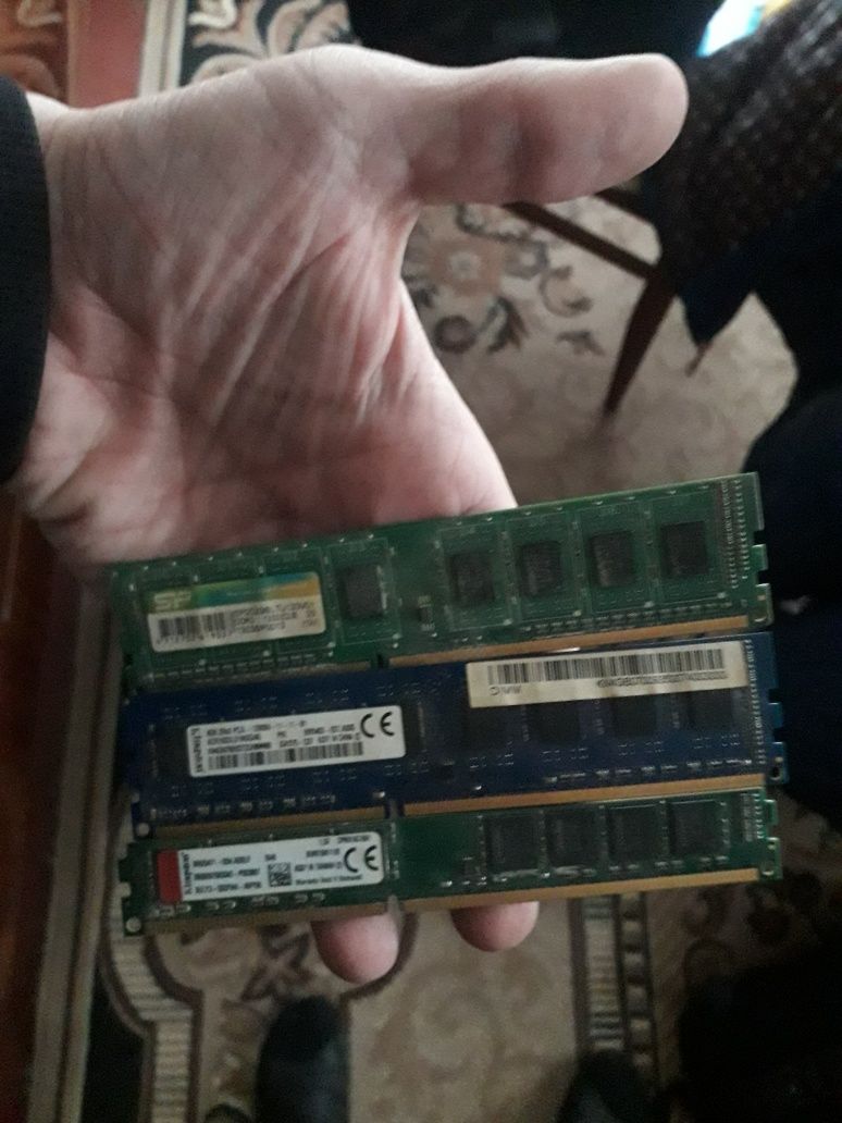 ОЗУ DDR3 4 2 GB Kingston