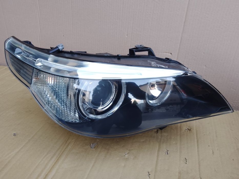 Xenon prawy lewy dynamic skrętny BMW 5 E60 Europa