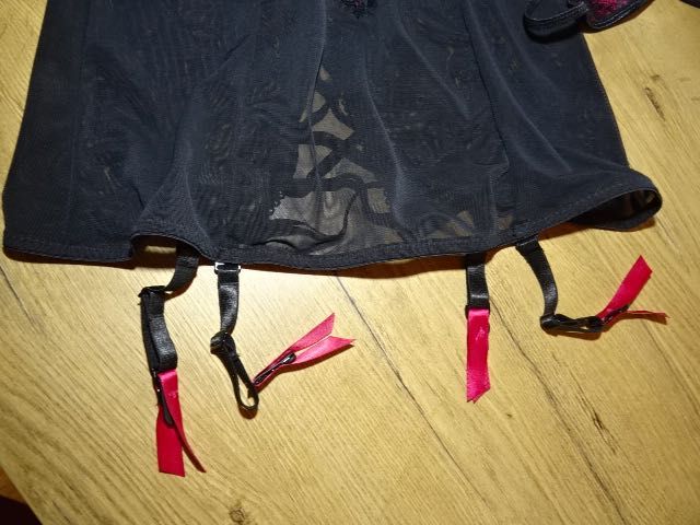 Lovehoney gorset + stringi nowe piękne M