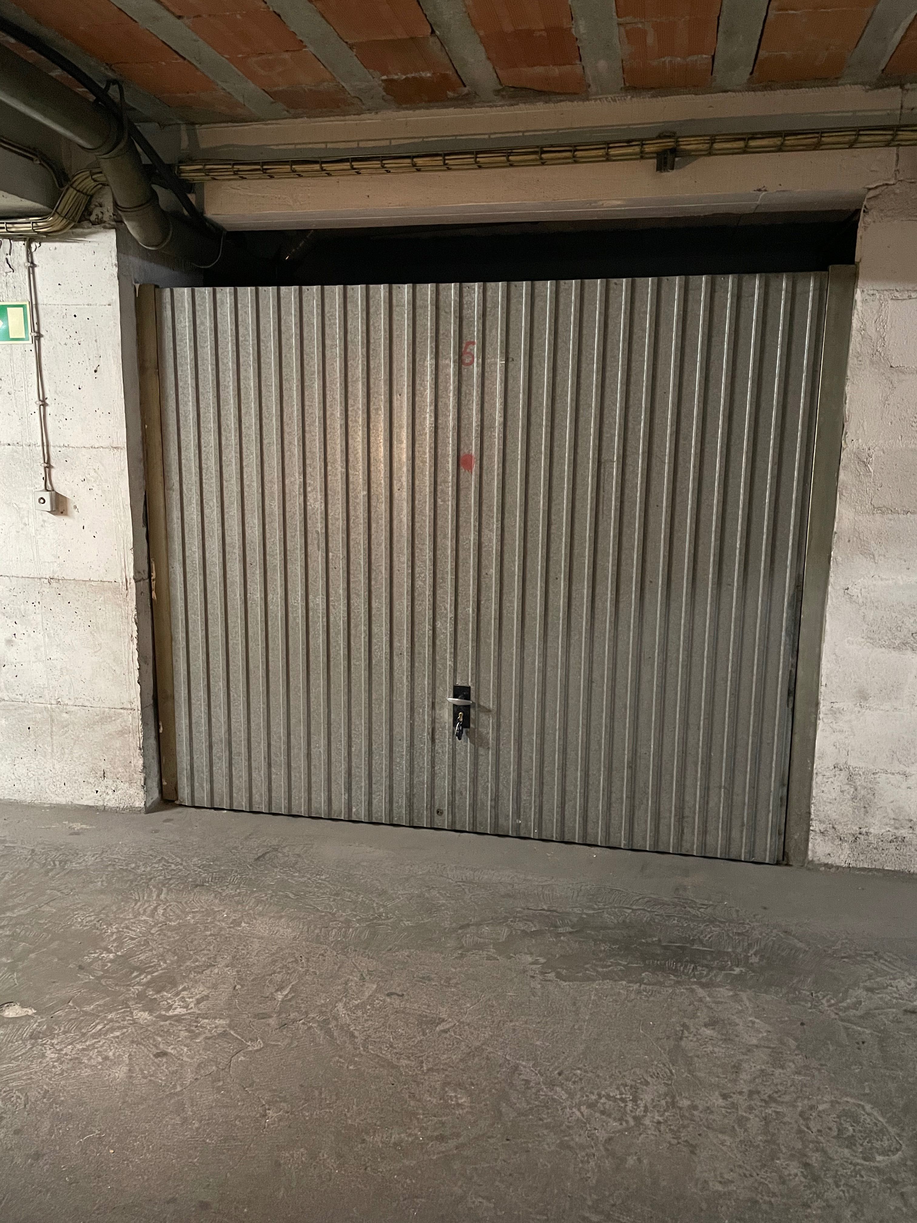 Arrenda-se Garagem - Marinha Grande Edificio Horizonte
