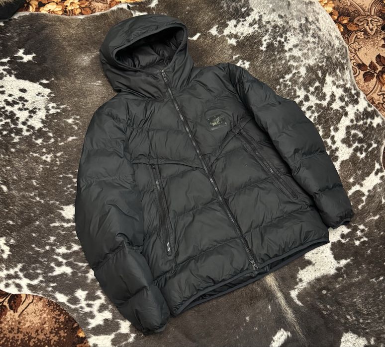 Куртка мужская Nike Air Max Sportswear Storm-Fit L-size