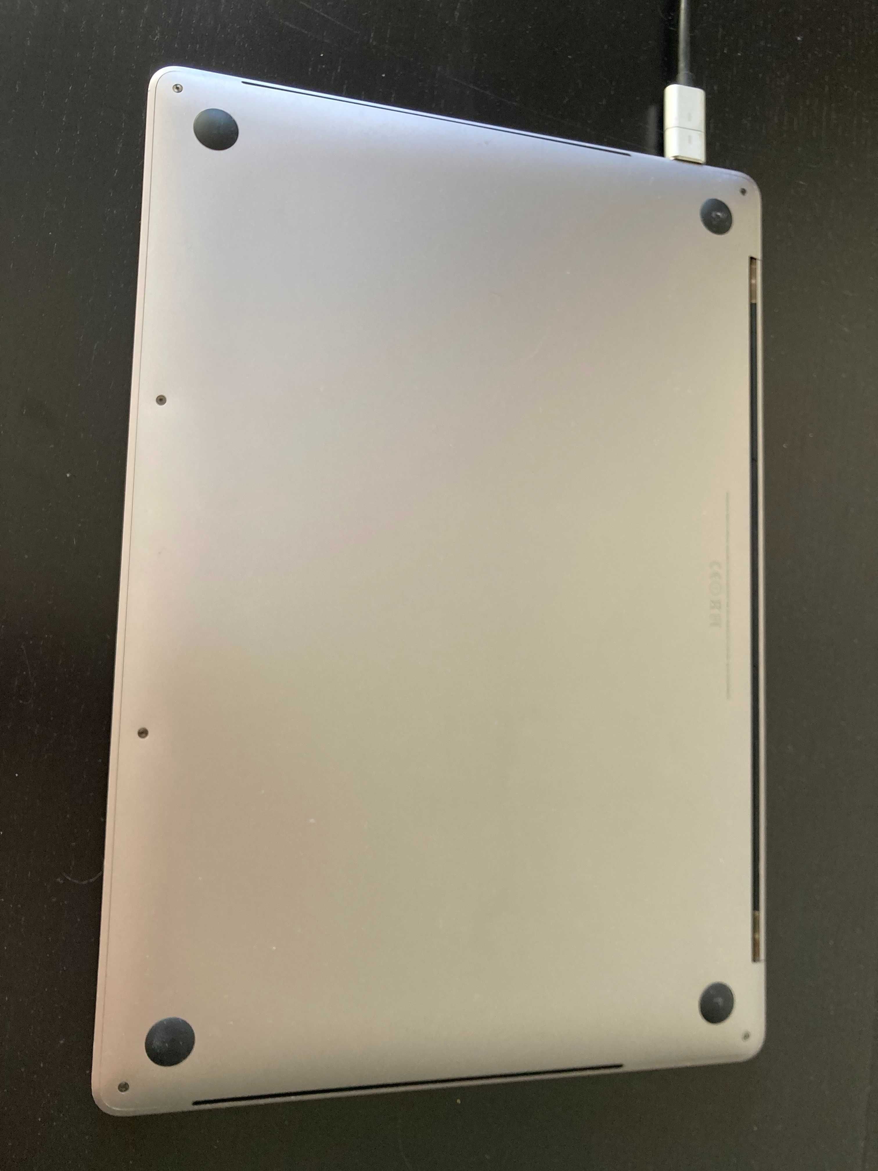 Macbook Pro Touchbar 15' 2016 - i7 2.6Ghz / SSD 256Gb / 16Gb Ram