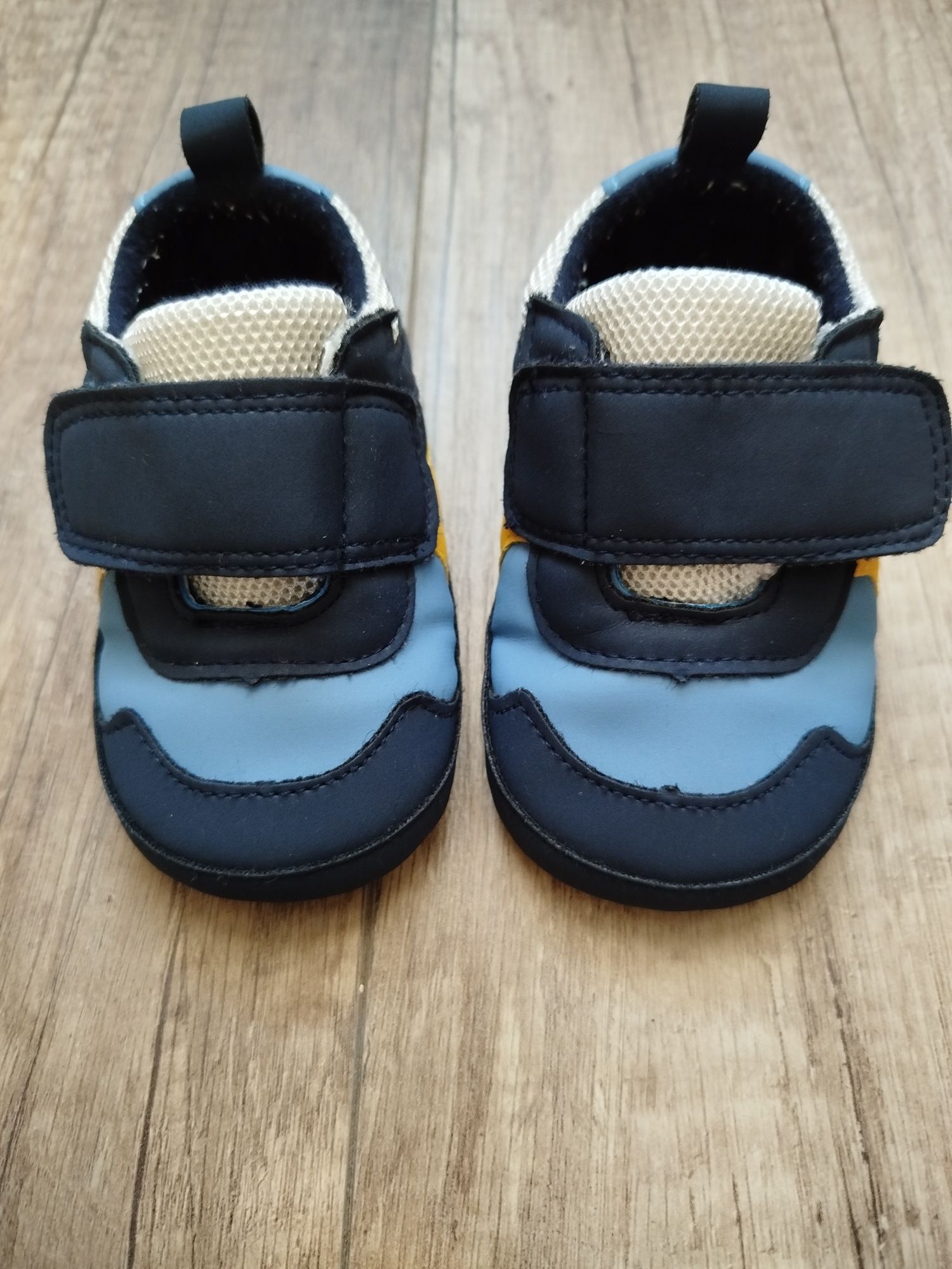 Zestaw buty niechodki rozmiar 21, 22