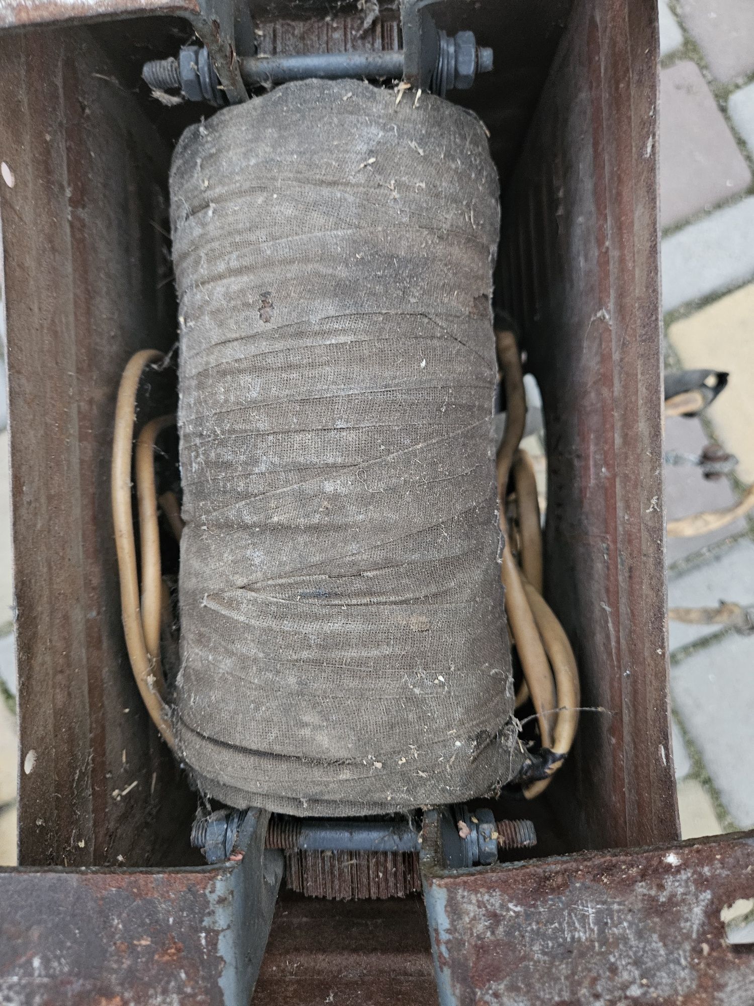 Трансформатор 3 фазний 380/220×36/37.5в алюміній.
