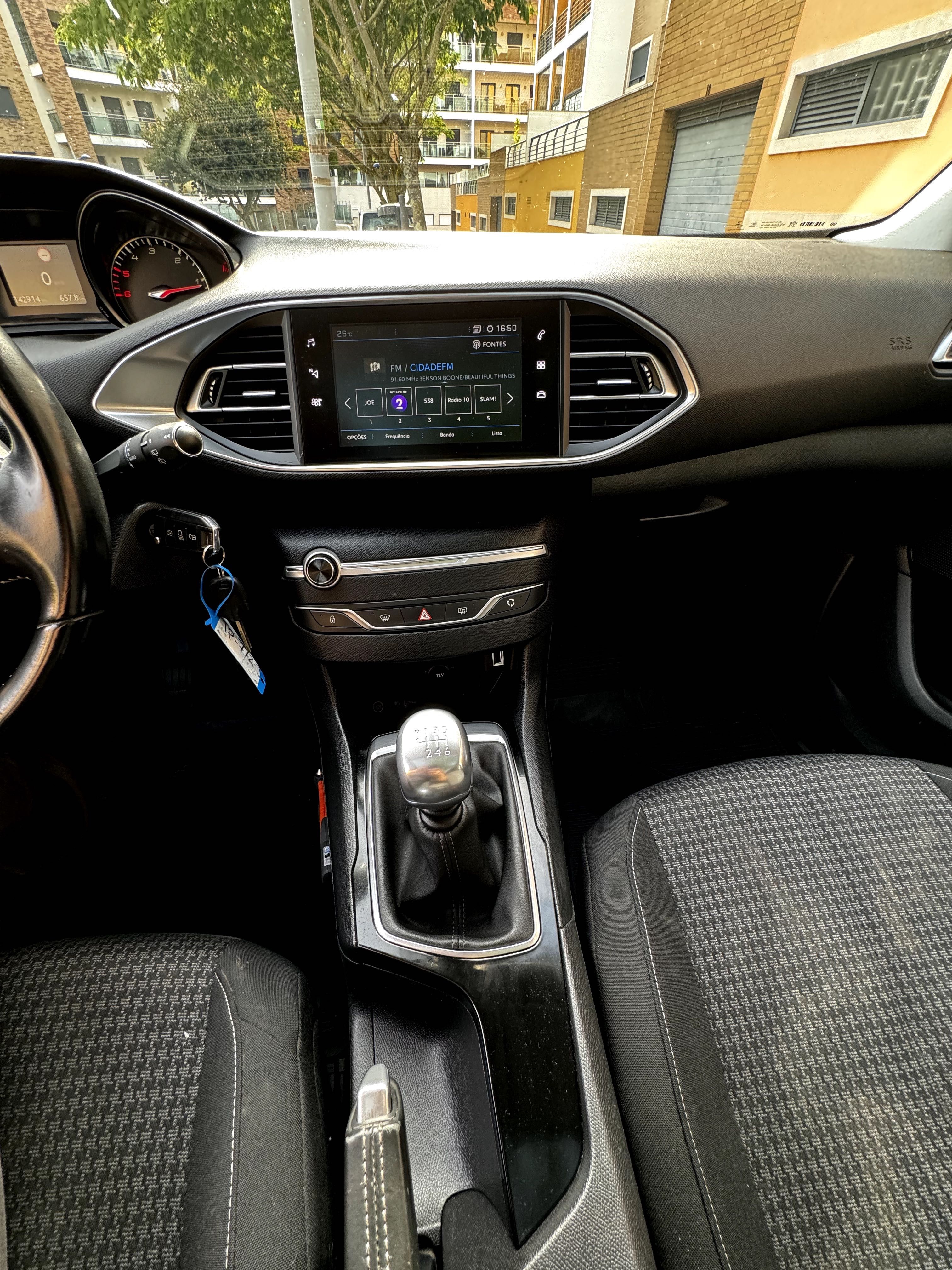 Peugeot 308 SW 1.5 BlueHdi Style 131cv panorâmico