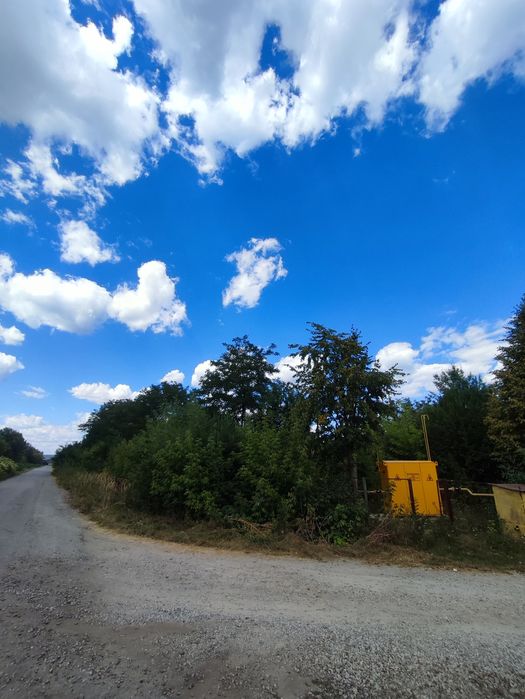 Продаж поруч з Франківськом житлового будинку 150 м2 та землі 39 сот