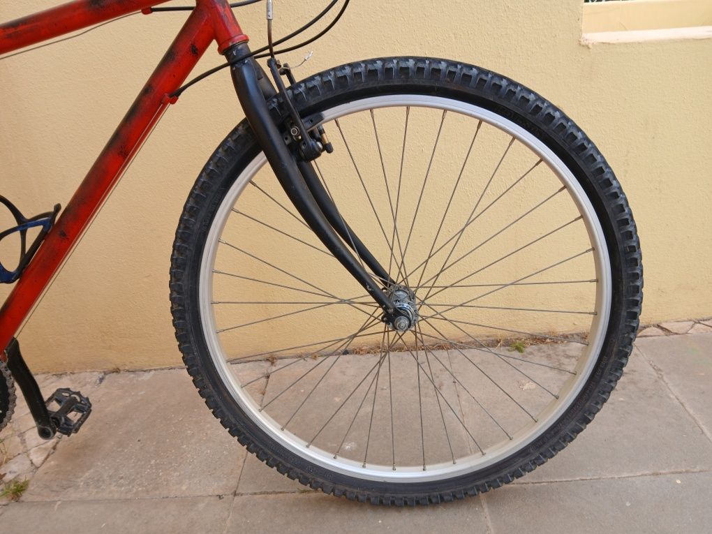 Bicicleta usada como nova
