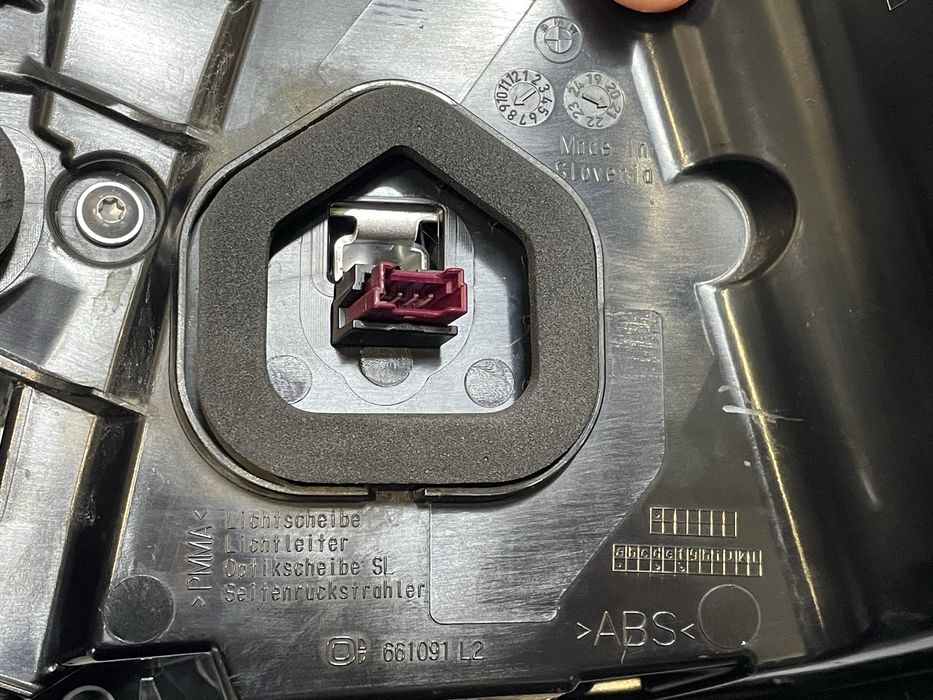 Оригінал стопи bmw g30 5 series рест lci фонарі європа жовті